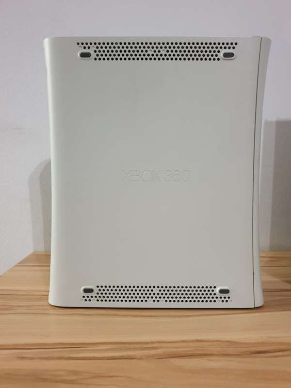 Xbox 360 - refurbished