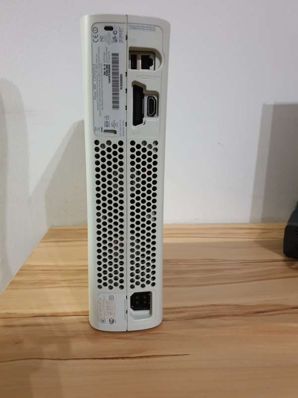Xbox 360 - refurbished