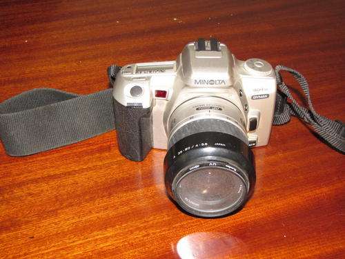 Minolta 404Si 35mm SLR