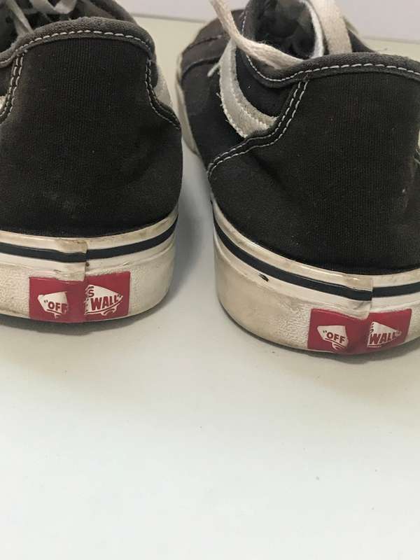 Vans Sneakers black size 9 pre owned