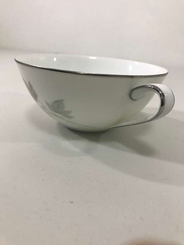 Beautiful Noritake RareDisplay Porcelain 3 Bowls and Side plate Pattern Wellesley 6312