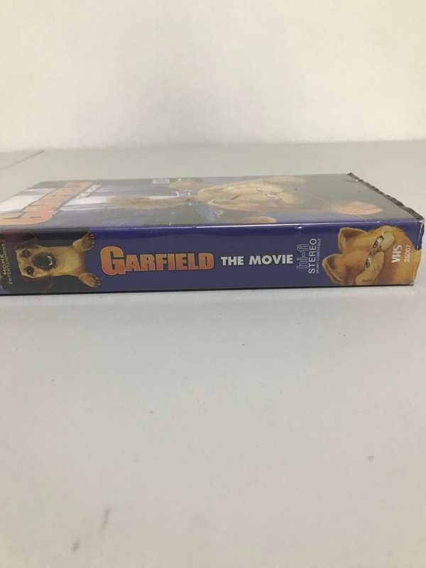 LOT of 5 VHS Animation Children`s movies