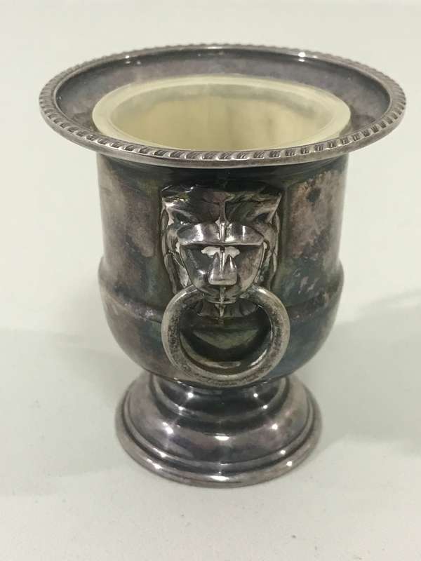 Two VTG VINERS OF SHEFFIELD ENGLAND SILVERPLATED 3 LION HANDLE URN TOOTHPICK HOLDER