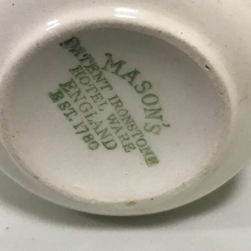 Windsor castle cups Espresso size Made in England 20th Century