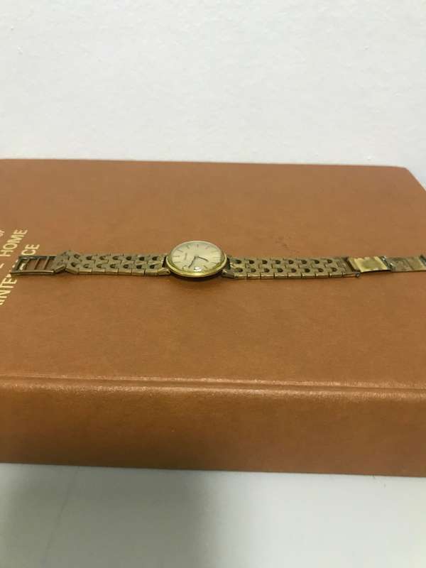 Swiss Made Nivada Gold Watch Mechanical winding unisex