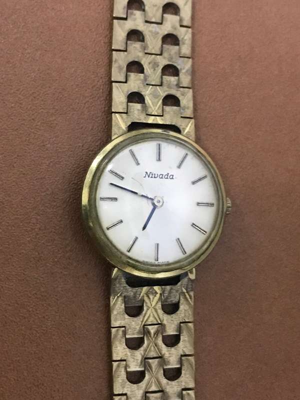 Swiss Made Nivada Gold Watch Mechanical winding unisex