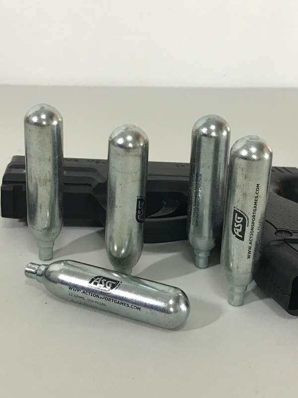 Pistol Air Gas Steyr Mannlicher M9-A1 and Metal Pellets and 5 Gas bottles Original  Box