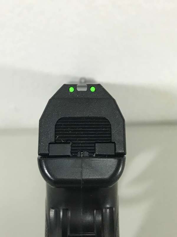 Pistol Air Gas Steyr Mannlicher M9-A1 and Metal Pellets and 5 Gas bottles Original  Box
