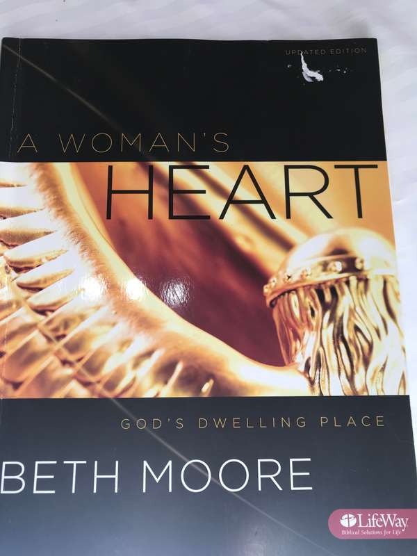 Beth Moore A womans heart Gods dwelling place updated edition