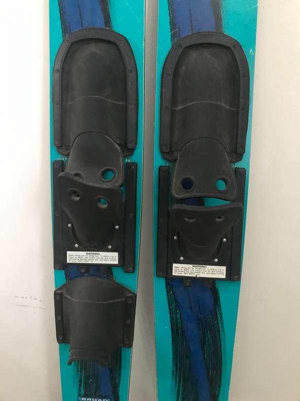 Water Skis Jet Ryder Jet Stream Made in USA 170CM X 17CM X 2,5CM second hand
