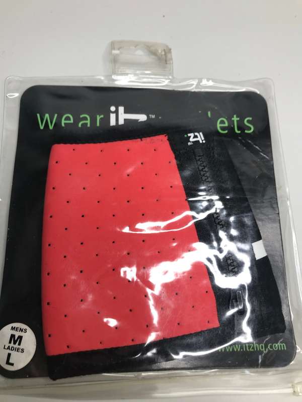 Arm Wallet Wear Itz. Red size M/L NEW SEALED