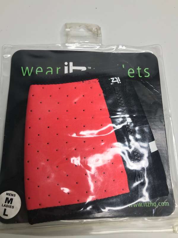 Arm Wallet Wear Itz. Red size M/L NEW SEALED