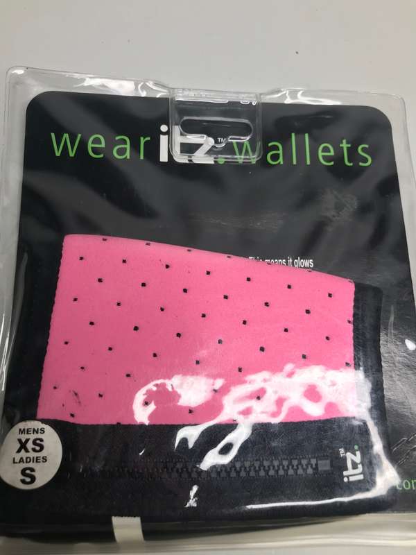 Arm Wallet Wear Its. Size small Women Pink sealed new