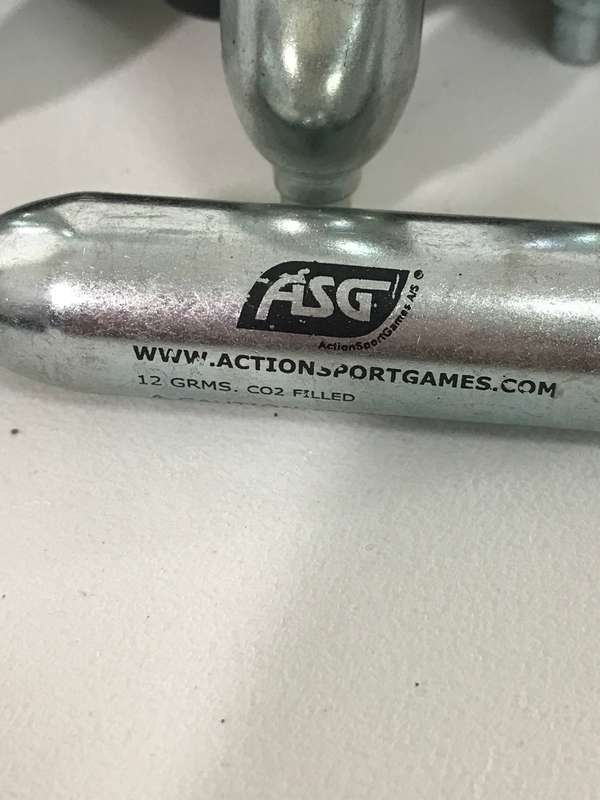 Gas Air Pistol M9-A1 Steyer with gas bottles and iron pellets balls