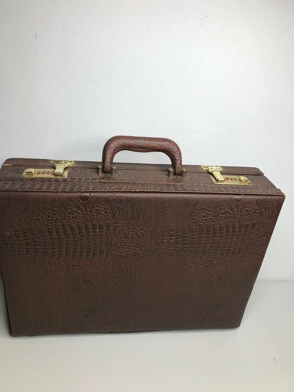Briefcase Crocadile Skin Brown combination lock Inner Sleeves second hand