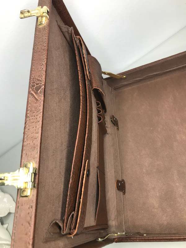Briefcase Crocadile Skin Brown combination lock Inner Sleeves second hand