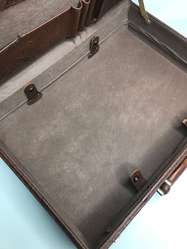 Briefcase Crocadile Skin Brown combination lock Inner Sleeves second hand
