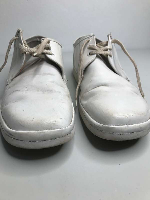 Grasshoppers White Leather Shoe second hand size 11