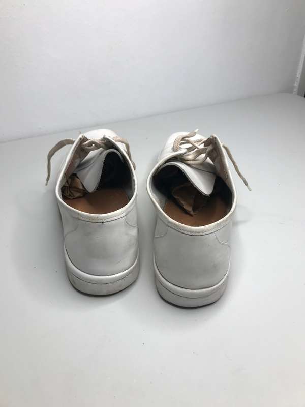 Grasshoppers White Leather Shoe second hand size 11