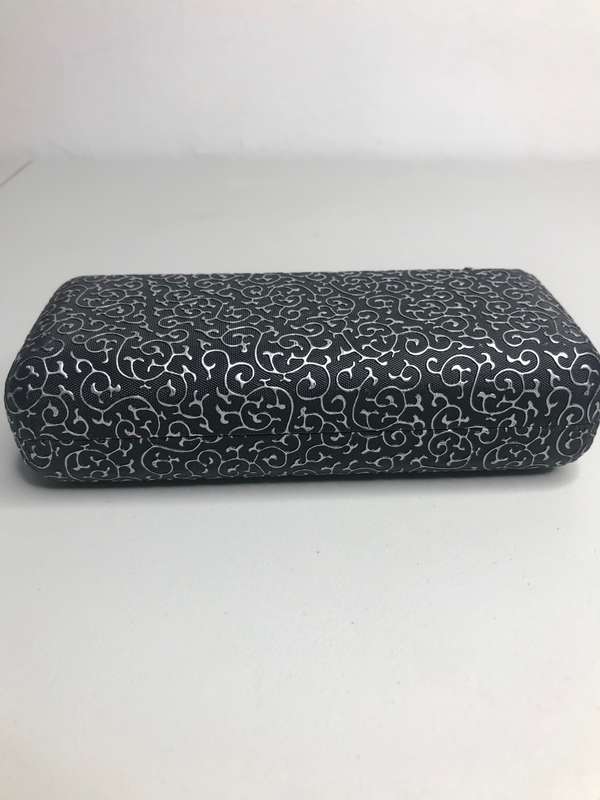Eyewear/ Glasses Holder Beautiful Black and Silver Design