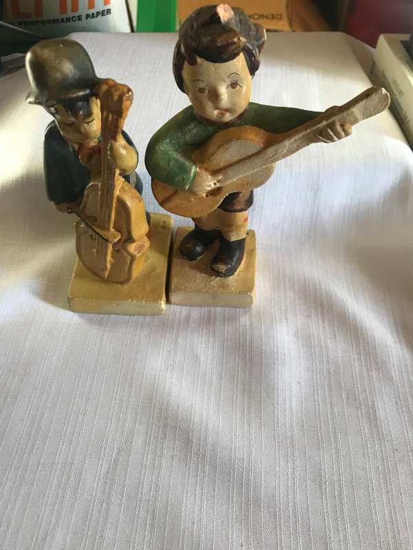 2 VINTAGE CHALKWARE MUSICIANS - 1930'S -1940'S