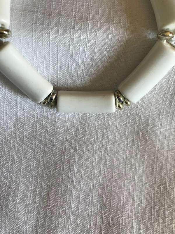 Big chunky beaded White Necklace