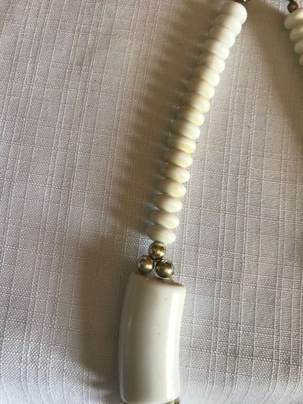 Big chunky beaded White Necklace