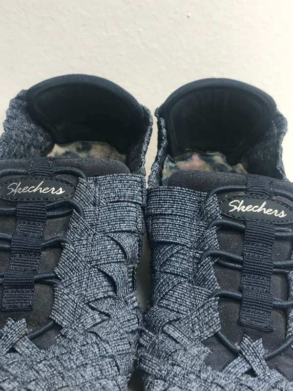 Skechers women's sneakers blue size 6