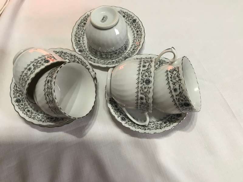 Cappuccino or tea White and Silver Cup & Saucer Set x5