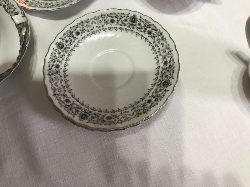 Cappuccino or tea White and Silver Cup & Saucer Set x5