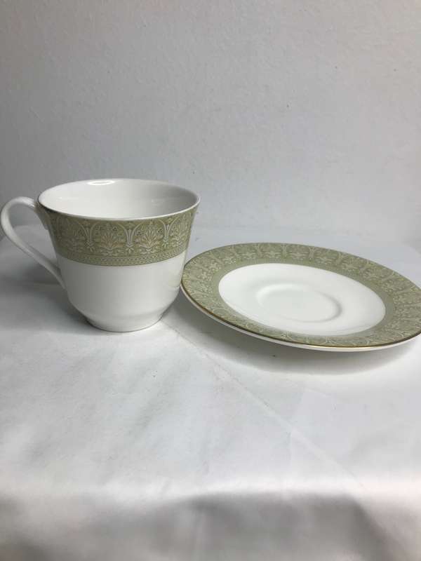 Cappucino Coffee or Tea Vintage Royal Doulton Cup and Saucer style Sonnet H5012