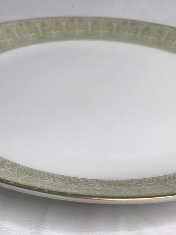 Royal Doulton Serving Plate medium Sonnet H5012