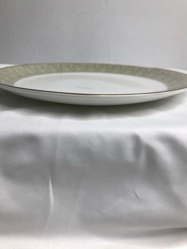 Royal Doulton Serving Plate medium Sonnet H5012