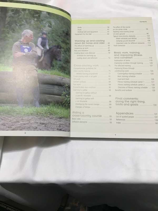 Starting out in Eventing An introduction to having fun cross-country Hans-Peter Scheunemann