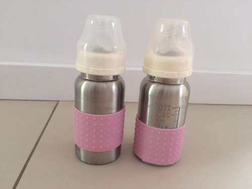 2 x Greenkid Stainless Steel Baby Bottles - 270 ml (barely been used)