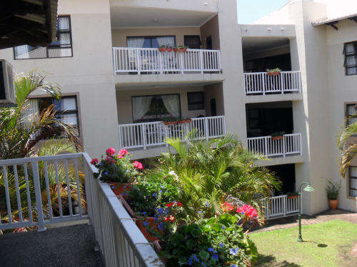 Mid week @ Uvongo River Resort 21 - 25 Feb 2022 ( 8 Sleeper )