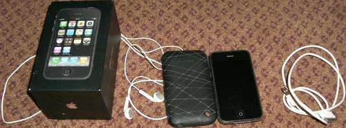 Iphone 3g (16g) **PRESTINE CONDITION! ** + Cover