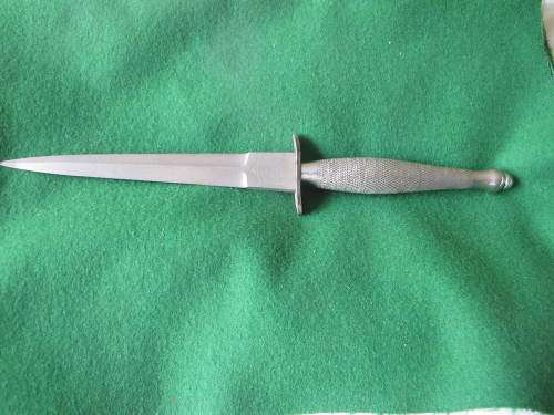 GREAT BRITAIN - WWII - FAIRBAIRN SYKES COMMANDO FIGHTING KNIFE - WILKINSON SWORD MAKER