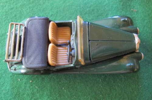 CORGI 50,S CLASSICS -1953  MG TF  BOXED - MADE IN GREAT BRITAIN - NEVER PLAYED WITH