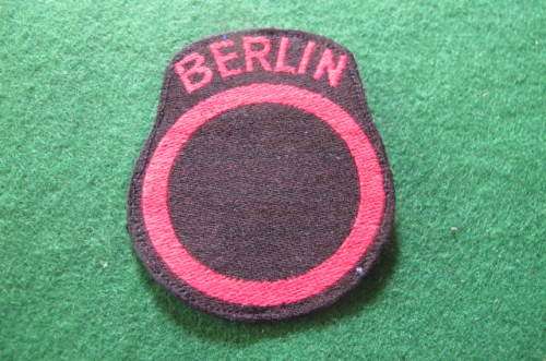 BRITAIN -  FORMATION BADGES OF WWII AND LATER - BRITISH TROOPS BERLIN PATCH