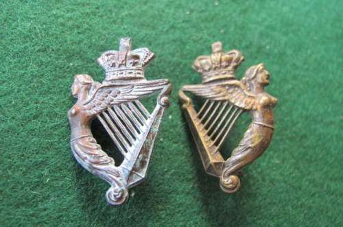 GREAT BRITAIN - 5TH ROYAL IRISH LANCERS PAIR COLLAR BADGES - QVC