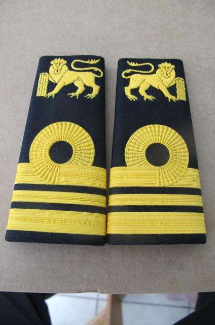 SOUTH AFRICA - SOUTH AFRICAN NAVY -  LIEUTENANT COMMANDER PAIR SLIP ON RANK