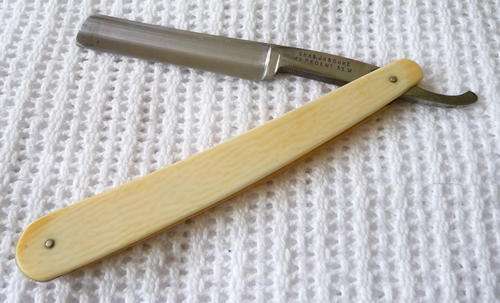 CUT THROAT RAZOR - VINTAGE CHAS. JASCHKE REGENT STREET - BY SPECIAL APPOINTMENT