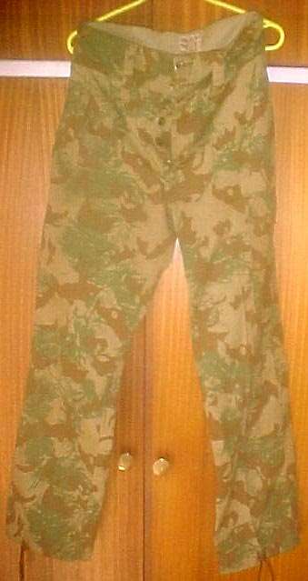 SOUTH AFRICA POLICE- PAIR OF KOEVOET CAMOFLAGUE PANTS SIZE 87-81