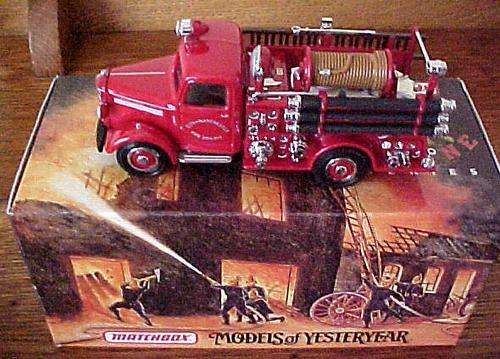 MATCHBOX MODELS OF YESTERYEAR-FIRE ENGINE SERIES NEW IN BOX - YFE 06 1932 FORD AA FIRE ENGINE