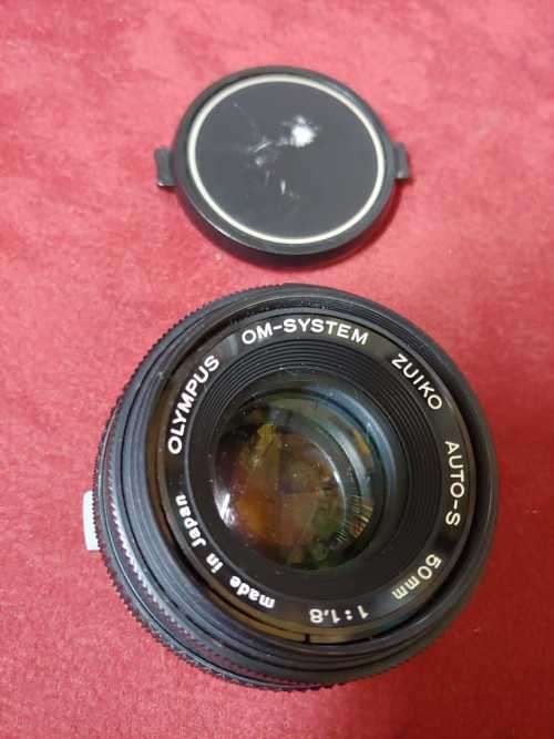 Olympus OM-System Zuiko Auto-S 50 mm  f/ 1.8