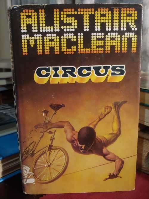 Circus - Alistair MacLean