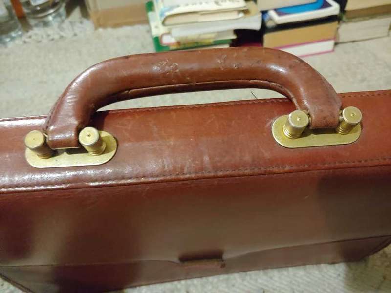 Amiet Burgundy Leather Executive Attache Case (Swiss)