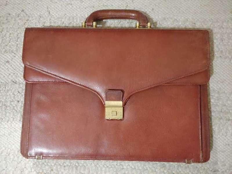 Amiet Burgundy Leather Executive Attache Case (Swiss)