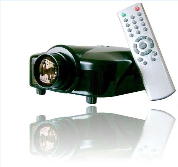 HD LED PROJECTOR / Home Theater HDMI WII PS3 DVD XBOX 360 - PLEASE READ